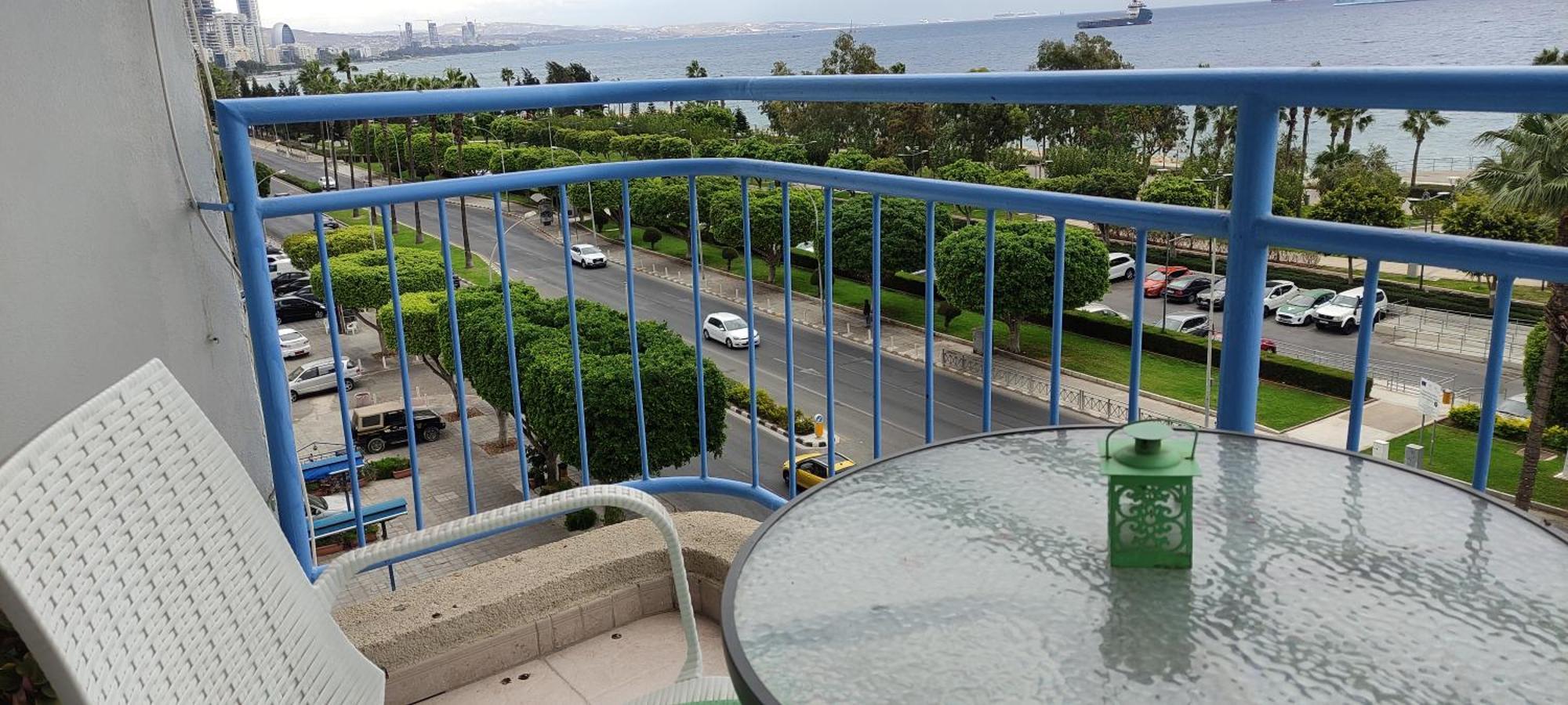 Sea Front & City Center, Amazing Sea View 레메소스 외부 사진