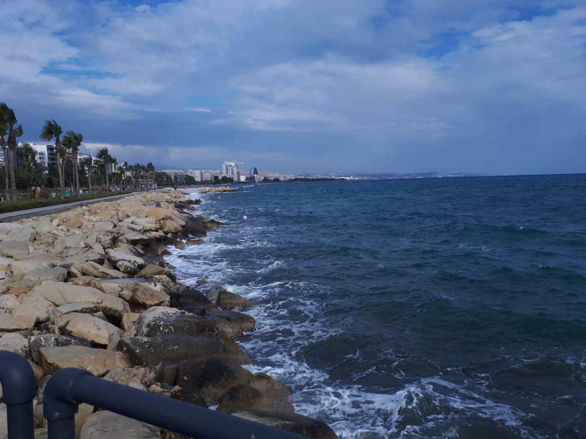 Sea Front & City Center, Amazing Sea View 레메소스 외부 사진